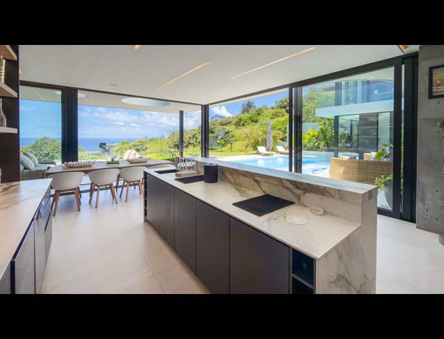 5 BEDROOM HOUSE FOR SALE IN ZULULAMI LUXURY COASTAL ESTATE
